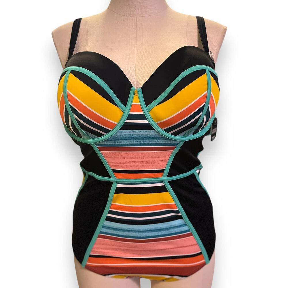 New Torrid 3 (3X 22/24) One Piece Slim Fix Underwire Padded Striped Swimsuit